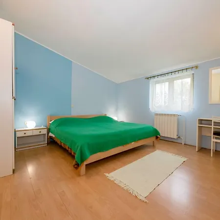 Lero Apartment Banjol