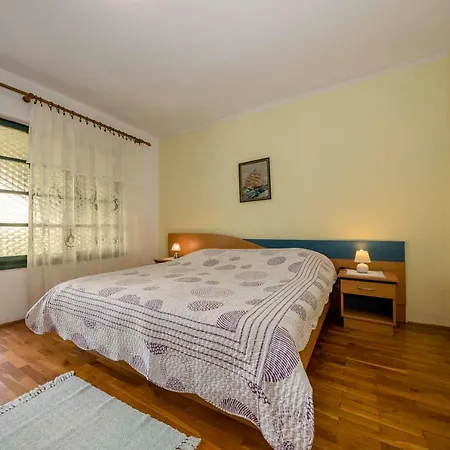 Apartment Lero Banjol