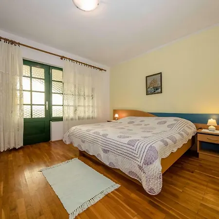 Apartment Lero Banjol