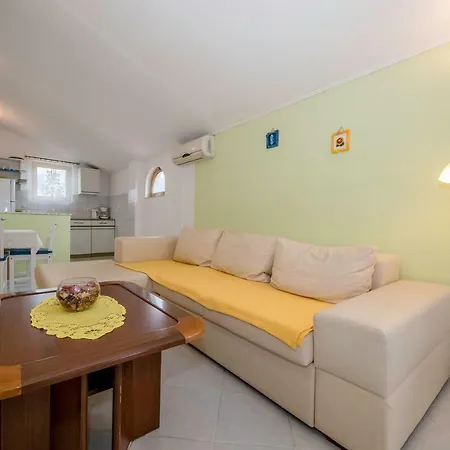 Lero Apartment *